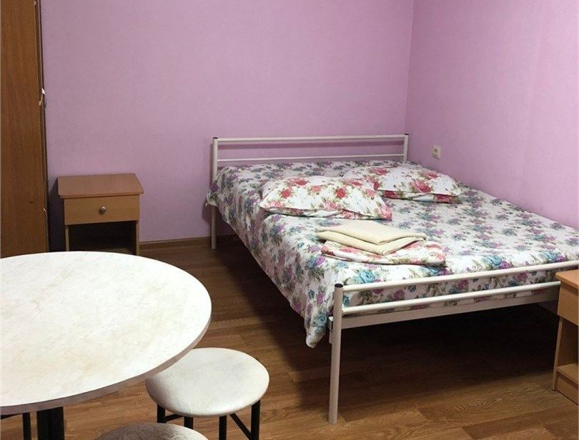 Номер 3-местный (с дополнительным местом, удобствами на этаже)