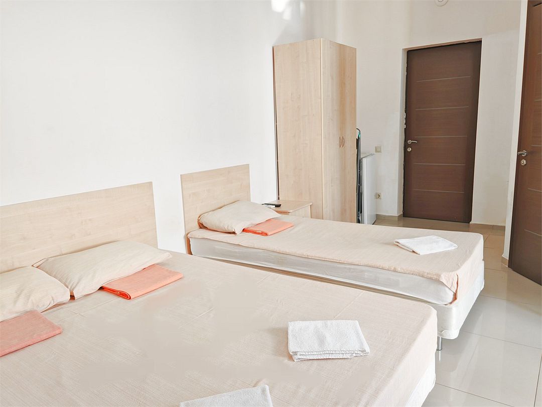 Номер 4-местный (с балконом)