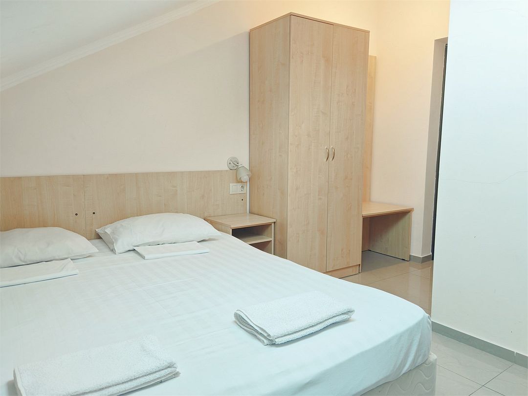 Стандартный 2-местный (мансарда)