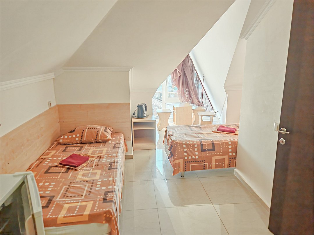 Стандартный 3-местный (мансарда)