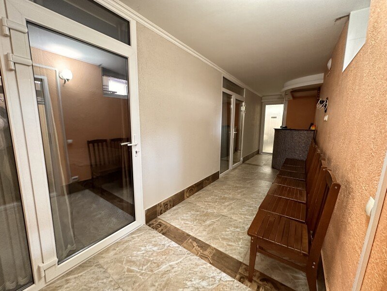 Семейный 4-местный (цоколь)