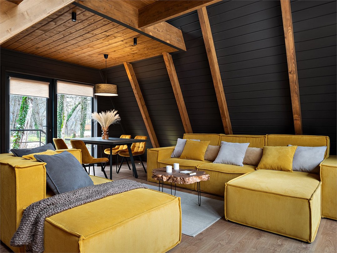 Коттедж 4-местный 2-комнатный (Пирамида)