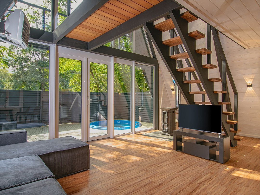 Коттедж 4-местный 2-комнатный (Пирамида)