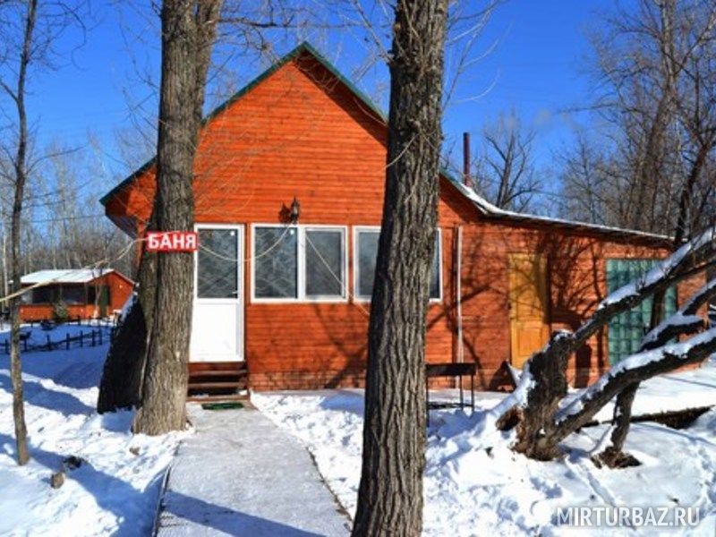Турбаза вытегра зима. Зимние турбазы энгельс. Турбаза мечта на волге саратов. Дубровка турбаза энгельс домик. Роджер турбаза энгельс зимой.