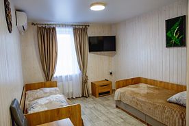 Двухкомнатный номер 10, Гостевой дом "Березка", Тихвина