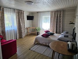 №5. 4-х местный номер с удобствами в номере (3 этаж), Гостевой дом Удачный, Манжерок