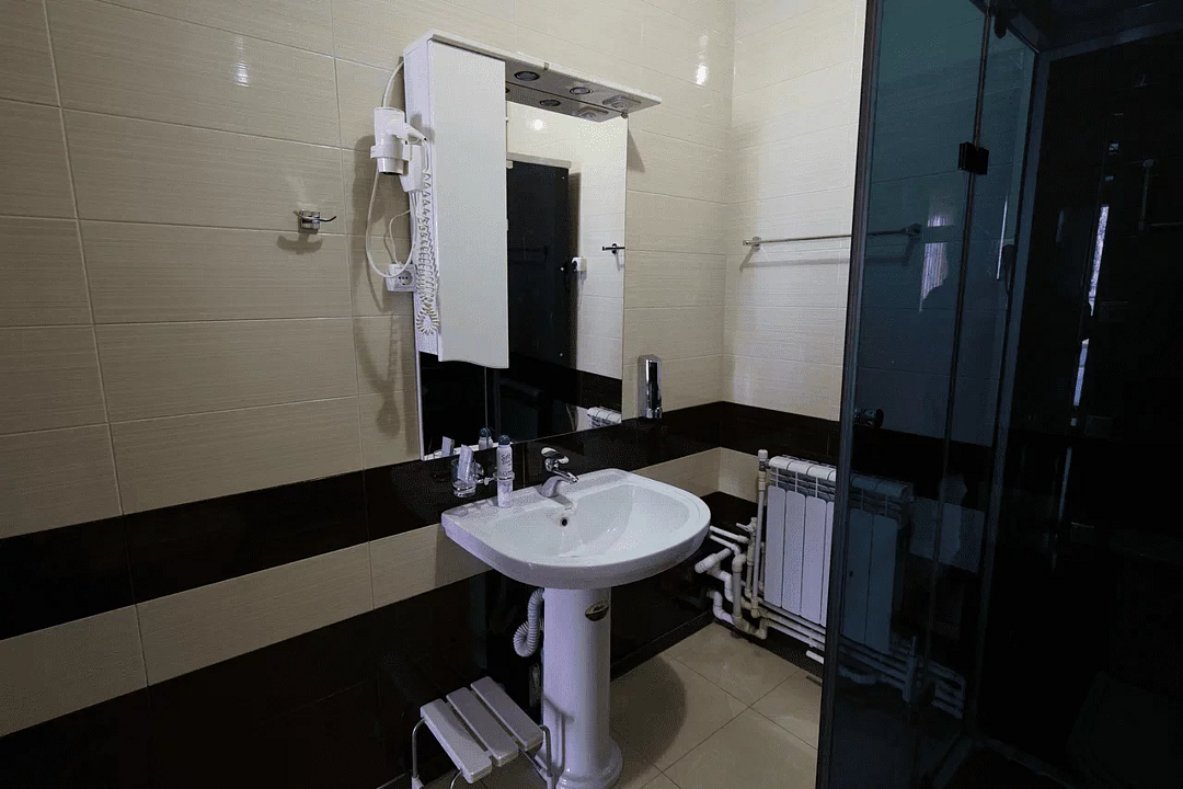 Коттедж 5-местный 2-уровневый (с камином)