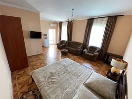 Большая комната, База отдыха У Тиграна, Черноморское