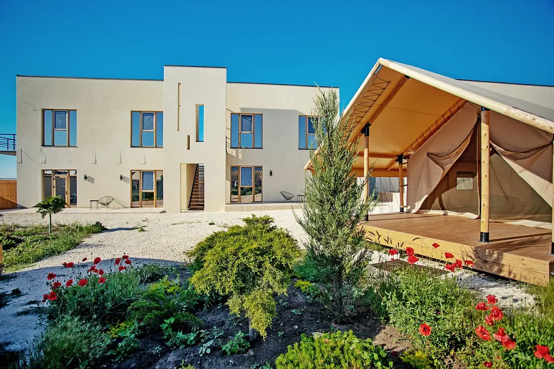 Бутик-отель Бухта Гуру, Крым, Оленевка Черноморское Оленевка село Марьино