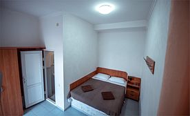 Двухместный номер с одной кроватью и видом на залив (озеро) 1эт *, Отель "Керкинитида Крабья Бухта", Поселок Мирный