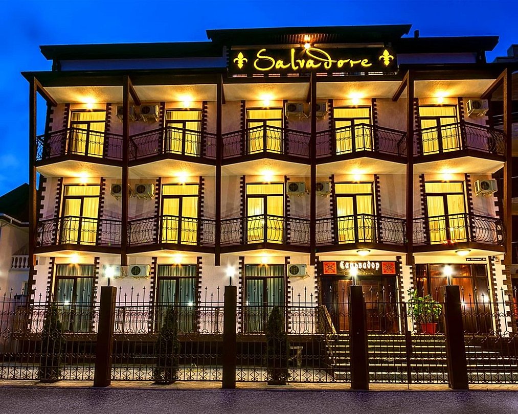 Отель Сальвадор Holiday Hotel&Aqua-zone (Сальвадор Холидей Хотлел и Аква-зона), Краснодарский край, Геленджик 