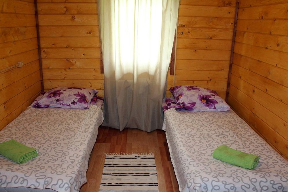 Дом 4-местный 2-комнатный (Летний, №7)