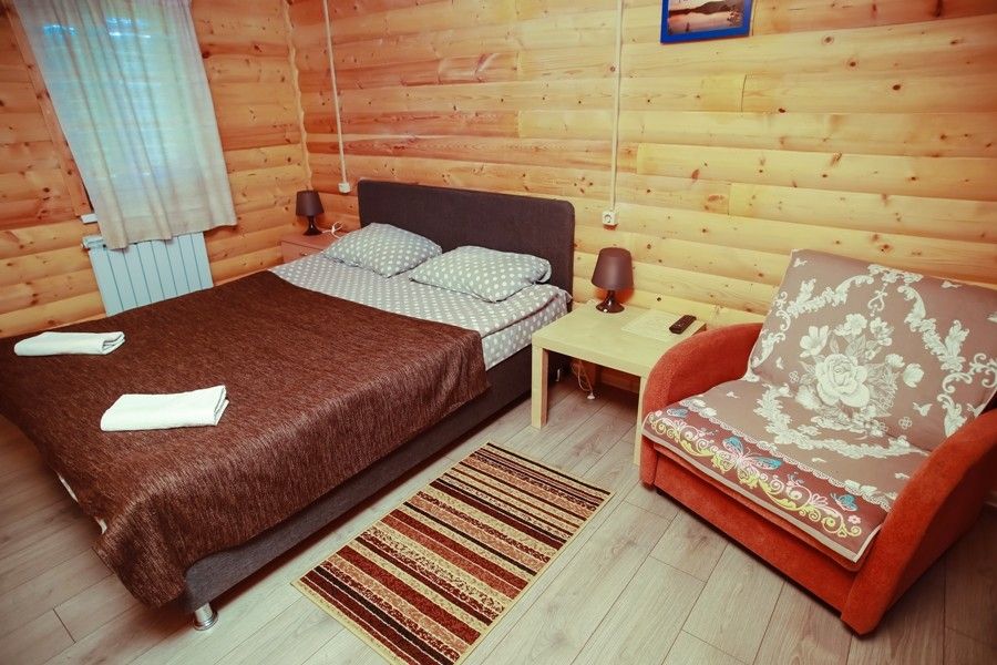 Номер 5-местный 1-комнатный (в доме №4, первый этаж)