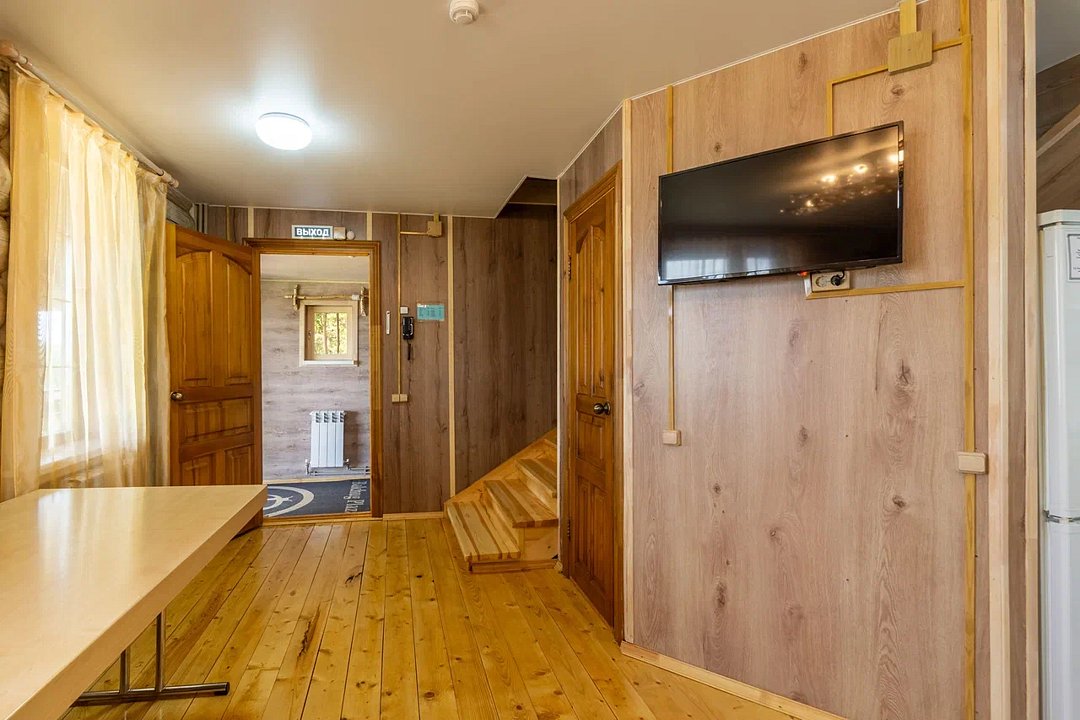 Дом 7-местный 2-комнатный (№1, с террасой)