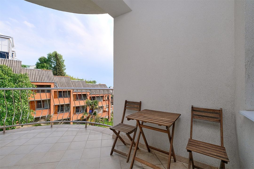 Люкс 3-местный 2-комнатный (с балконом)