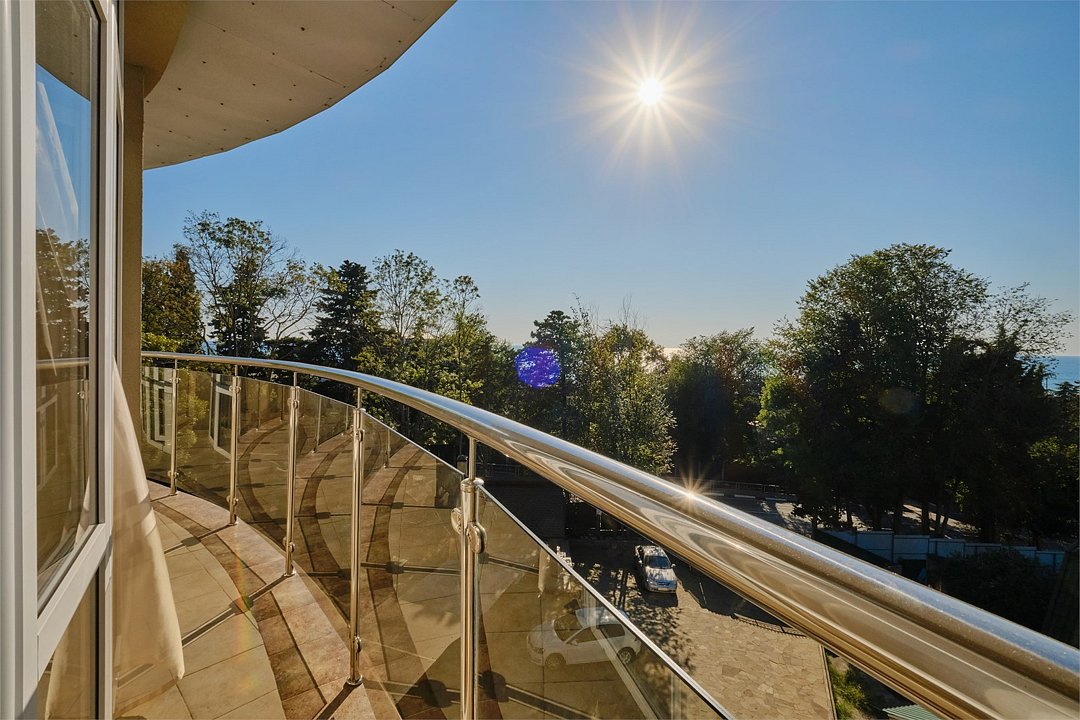 Люкс Улучшенный 4-местный 2-комнатный (с балконом)