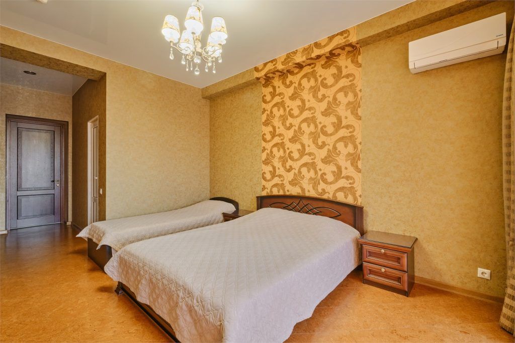 Стандартный 3-местный (с балконом)