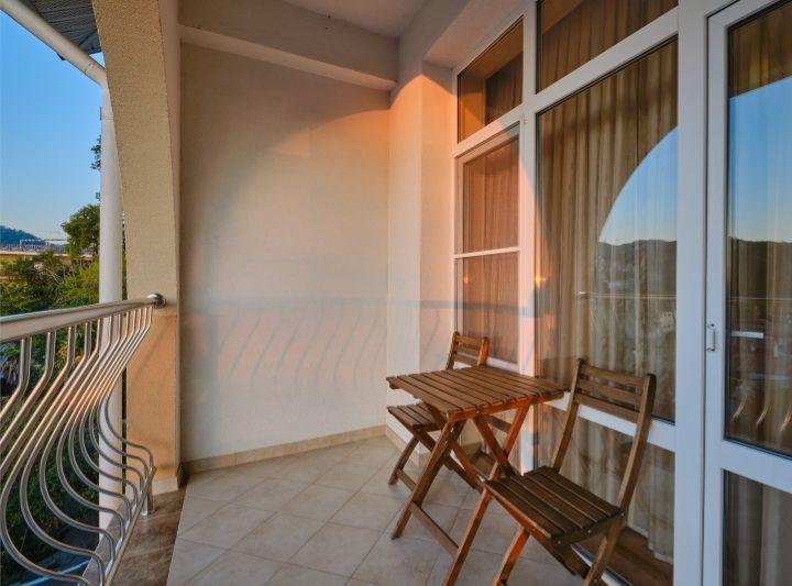 Стандартный 3-местный (с балконом)