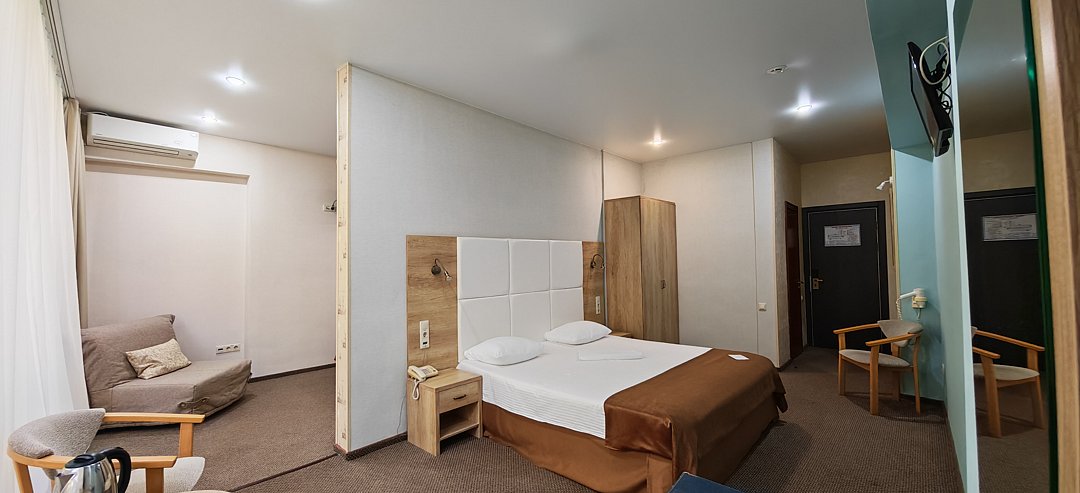 Люкс 4-местный 2-комнатный Семейный