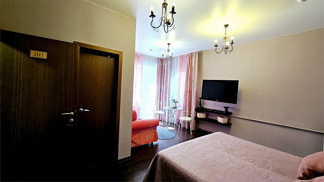 Люкс Мини 4-местный (корпус №4) 2 этаж