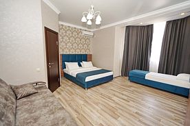 Стандартный 5-ти местный номер с кроватью, Гостевой дом Family, Сочи