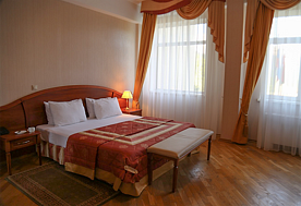 1-мест. (разм. в 2-мест.) 2-комн. люкс, корп. 2, Комплекс отдыха Беларусь, Красная поляна