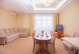 2-мест.(разм. в 4-мест.) апартаменты с балк., Гостевой дом Альмира, Адлер