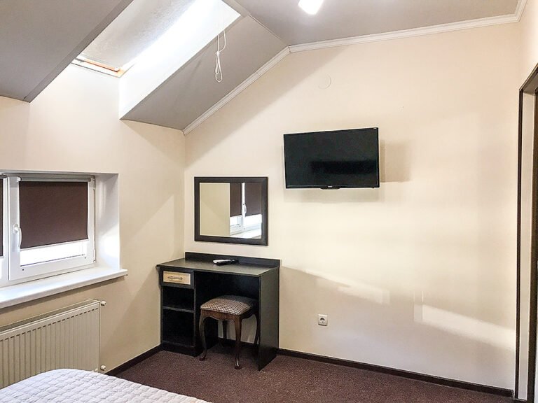 Люкс Улучшенный 4-местный 2-комнатный