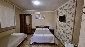 Стандарт трехместный, Гостевой дом Karfagen, Геленджик