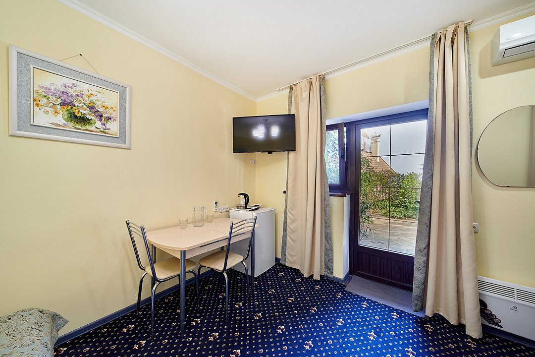 Стандартный 2-местный 1-комнатный (без балкона №15)