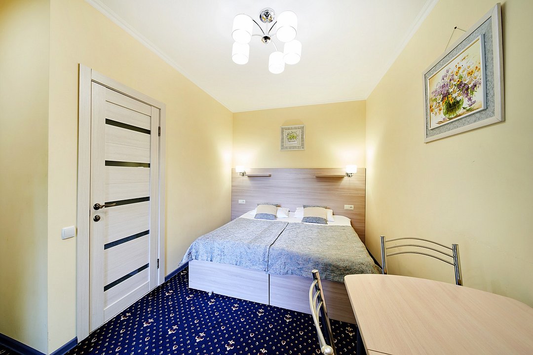 Стандартный 2-местный 1-комнатный (без балкона №15)