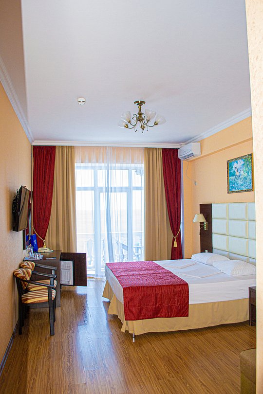 Стандартный 2-местный (с балконом, вид на море)