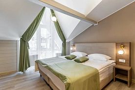 Трёхместный номер семейный с 2 комнатами, База отдыха Терем у реки, Каменномостский