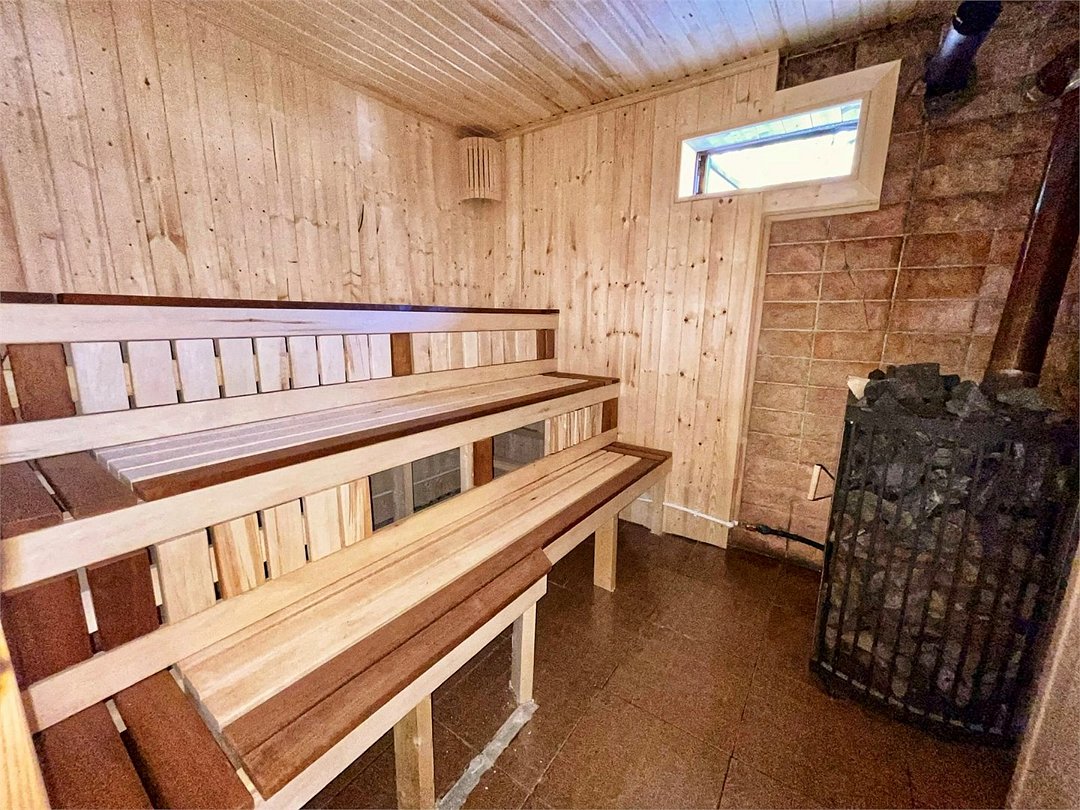 Коттедж 5-местный (Дом с баней)