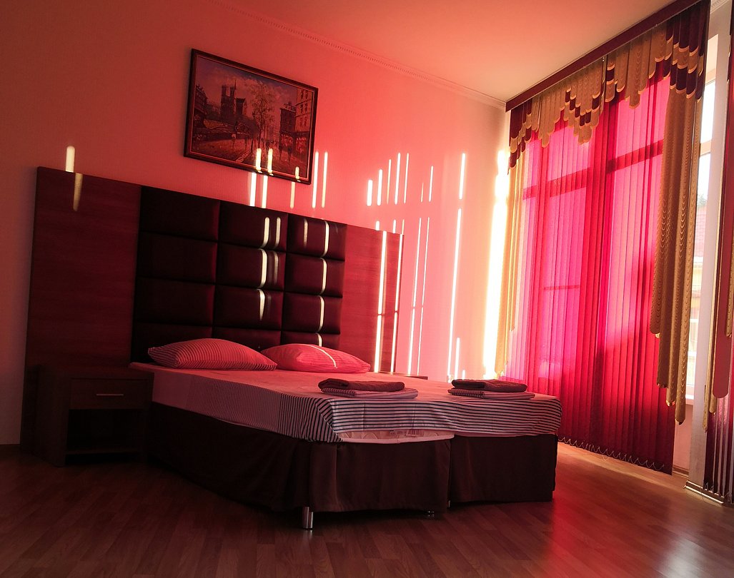 Стандартный 2-местный (с удобствами на этаже)