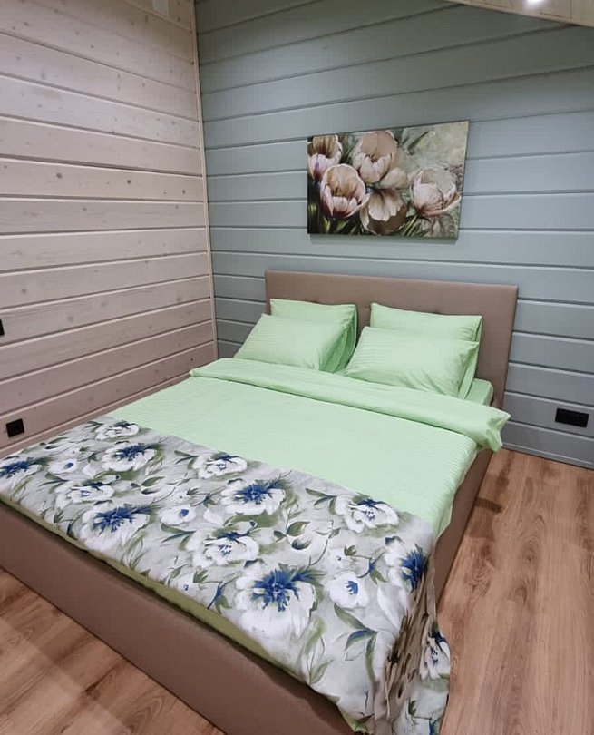 Барн 6-местный 3-комнатный Мята