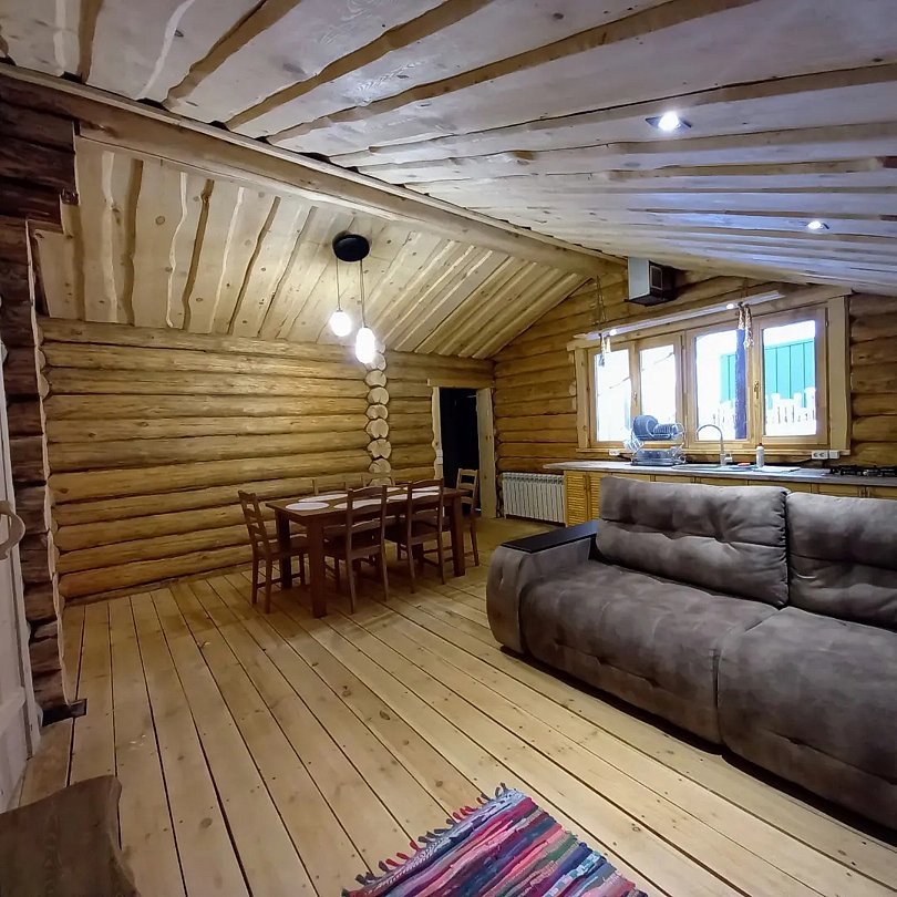 Изба 10-местный 3-комнатный