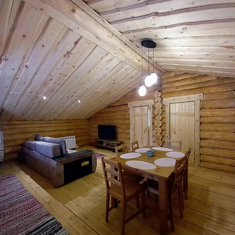 Изба 10-местный 3-комнатный