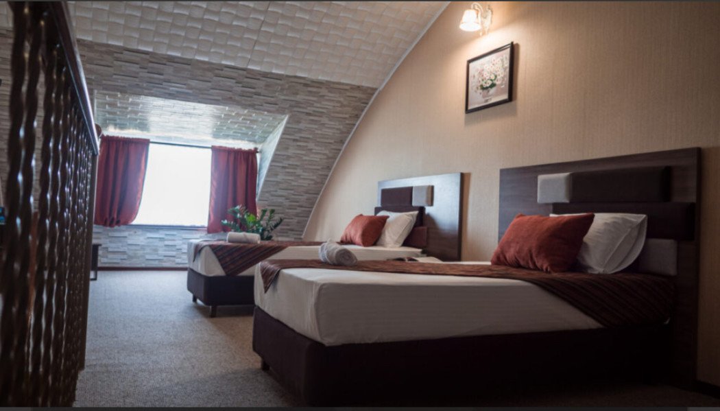 Люкс 4-местный 1-комнатный (двухъярусный)