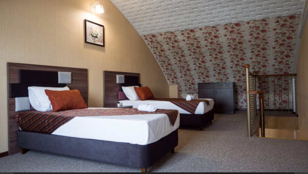 Люкс 4-местный 1-комнатный (двухъярусный)