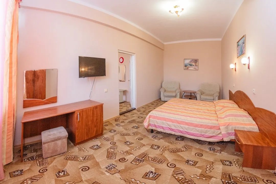 Люкс 4-местный 2-комнатный