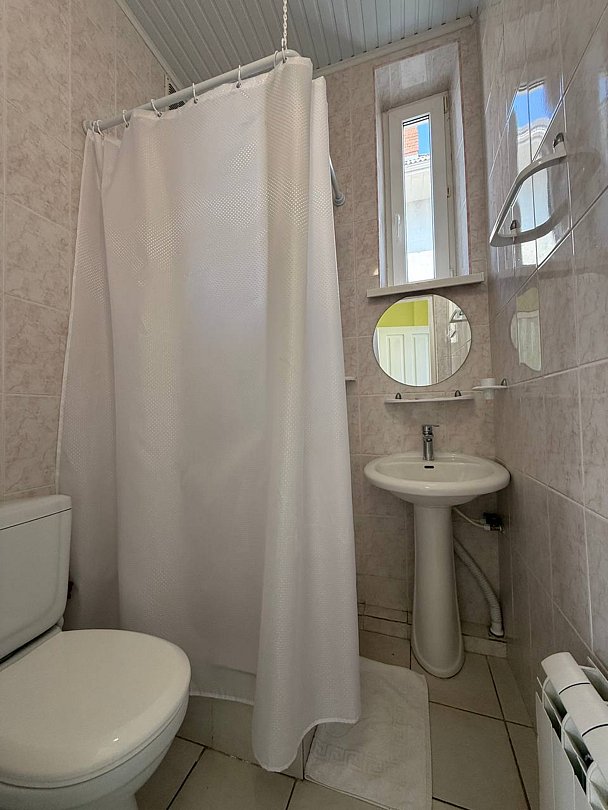 Улучшенный 3-местный 1-комнатный №11, 12