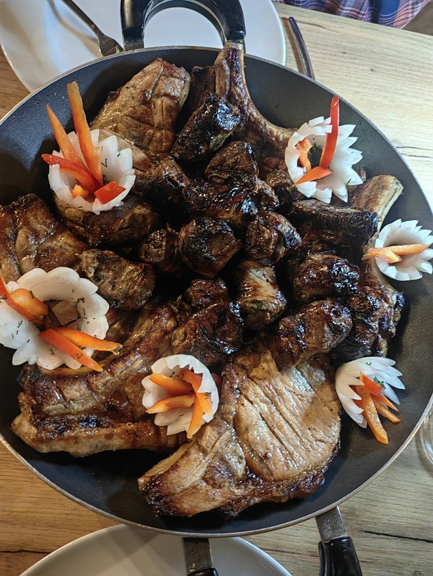 Шашлык из свинины. Печень в сетке, на мангале