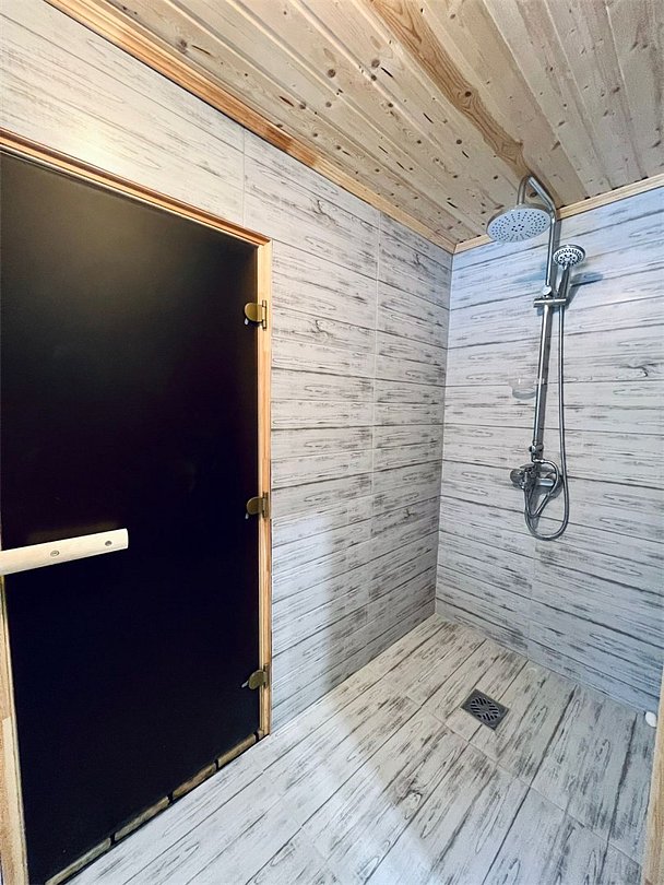 Дом в лесу 10-местный 6-комнатный