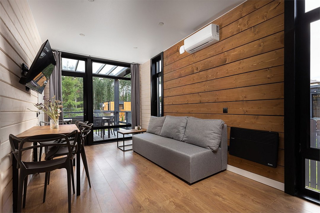 Коттедж 4-местный (с 1 спальней, купелью и баней)