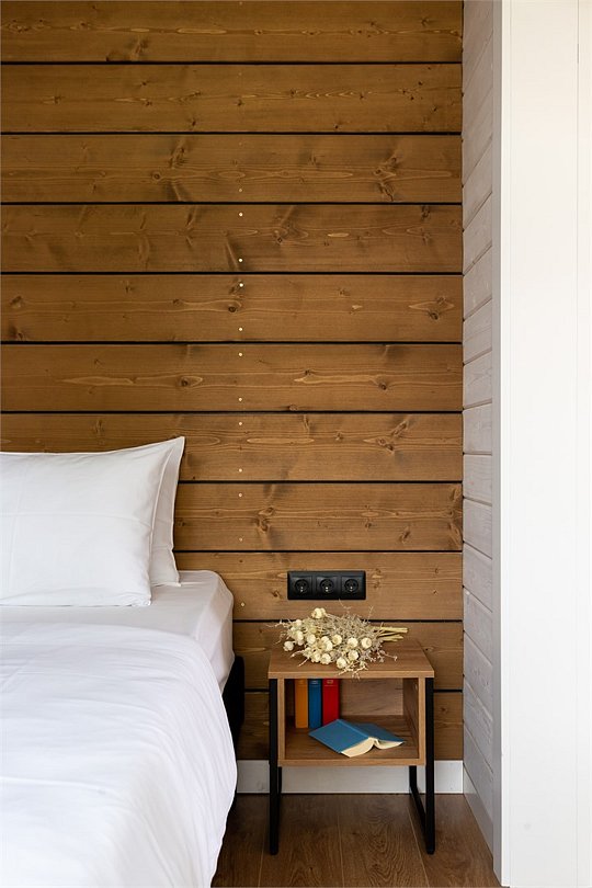 Коттедж 4-местный (с 1 спальней, купелью и баней)