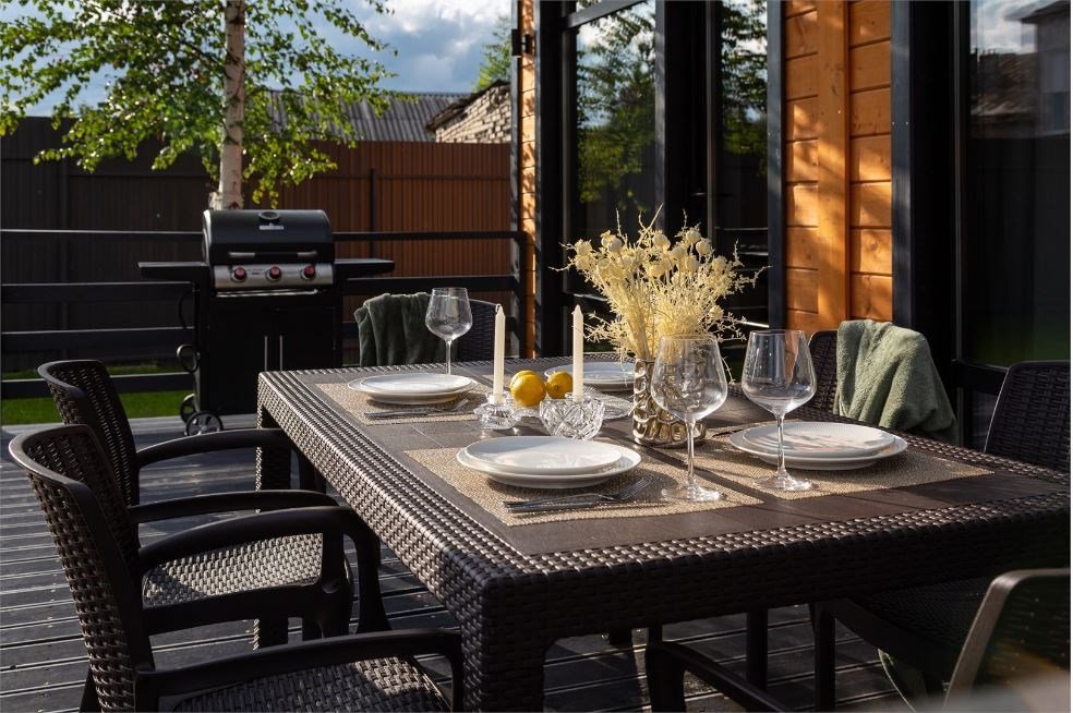 Коттедж 4-местный (с 1 спальней, купелью и баней)