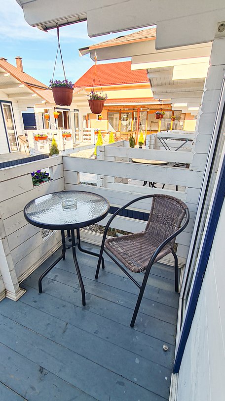 Домик 4-местный (с террасой)