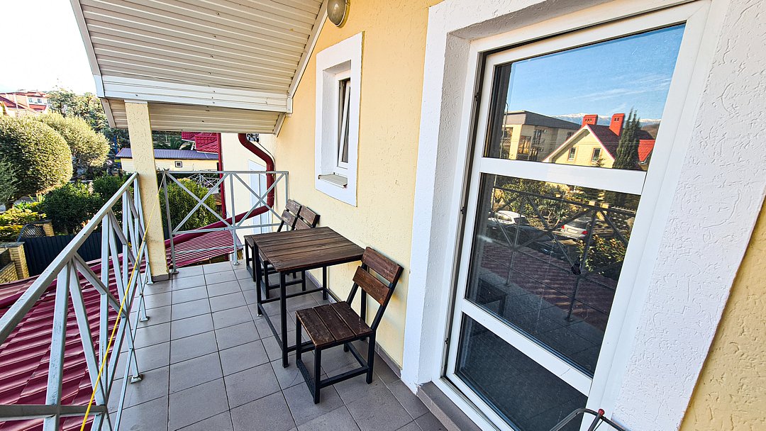 Комната 4-местная (с балконом)