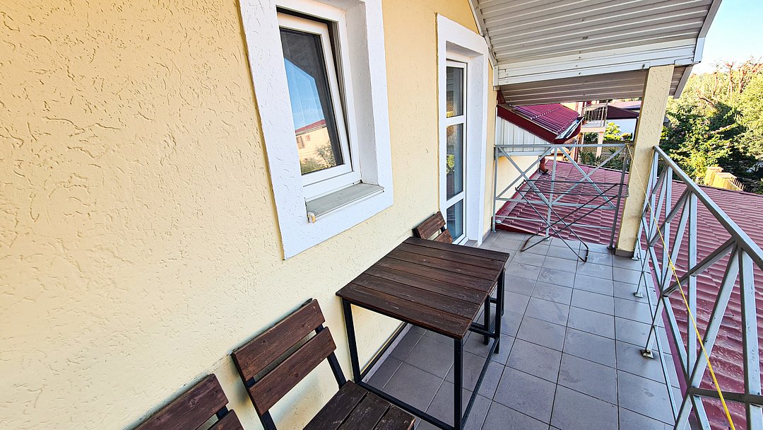 Комната 4-местная (с балконом)